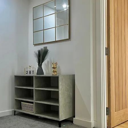 2 Bedroom Modern City Centre Apartment - With Balcony Birmingham Exterior photo